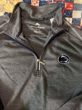 Tommy Bahama Men's Dark Gray Half-Zip Pullover with Penn State Logo XL